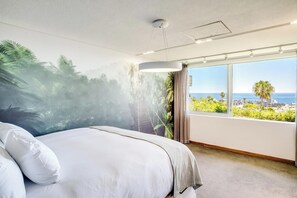 5 bedrooms, Internet - Unforgettable Fresnaye Sea View Villa Disa House (Cape Town)