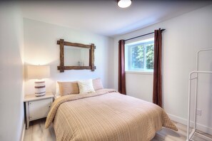 2 habitaciones, tabla de planchar con plancha y wifi gratis 