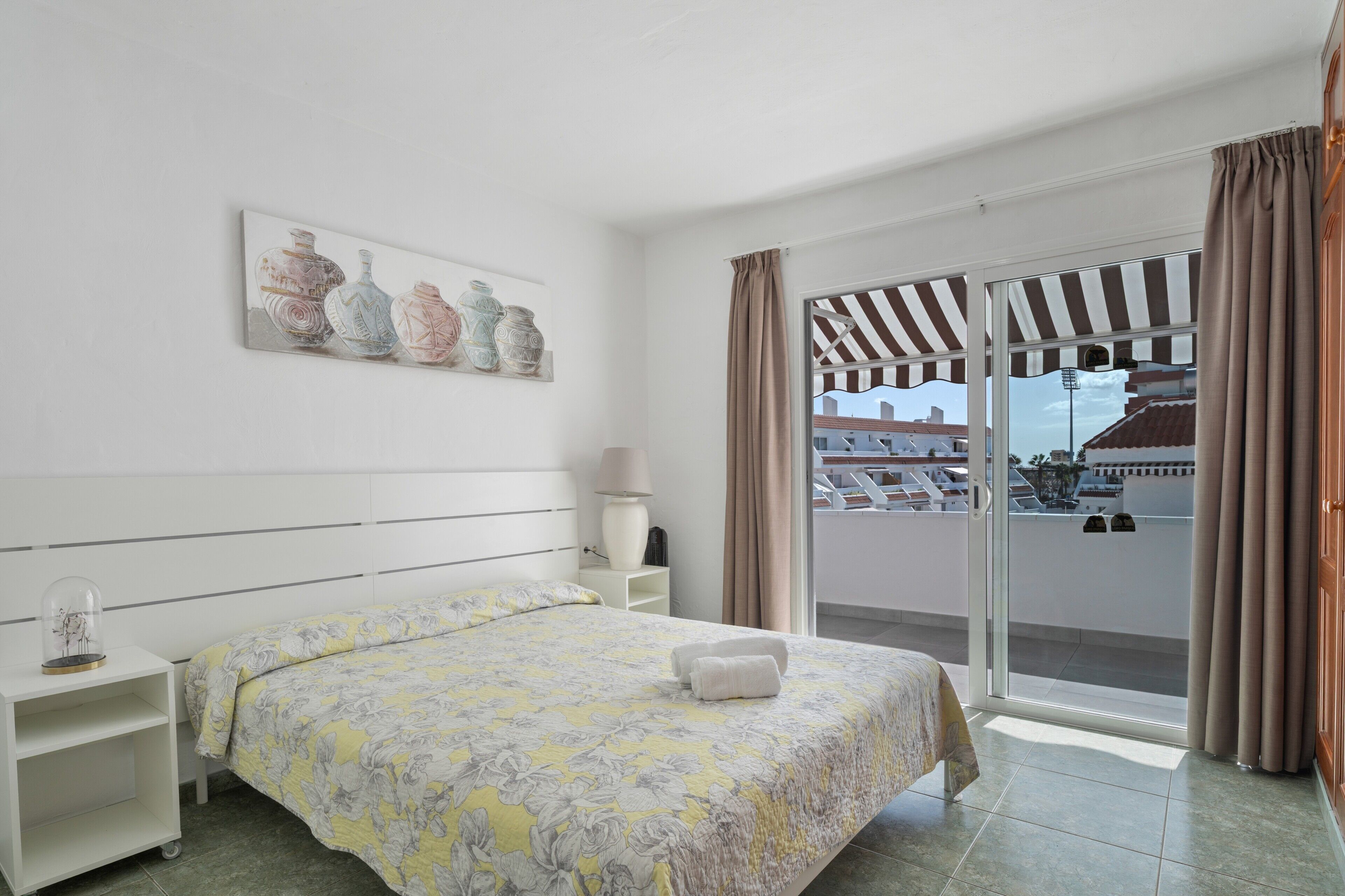 Fer et planche à repasser, Wi-Fi, draps fournis