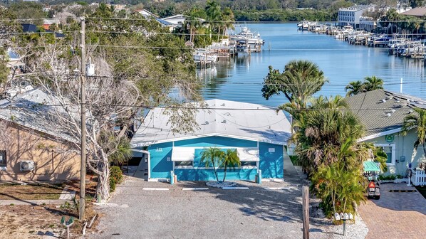 1 habitación y acceso a internet