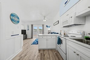 Studio, Accessible | 1 bedroom, Internet - Waterway Vista Suite Pet Friendly Boat Dock (Indian Rocks Beach)