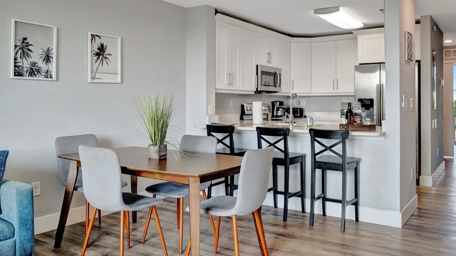 The Mangrove Waterfront Pool Hot Tub Near Beach