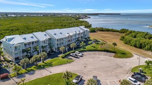 Apartment | 3 bedrooms, Internet - The Mangrove Waterfront Pool Hot Tub Near Beach (Ruskin)