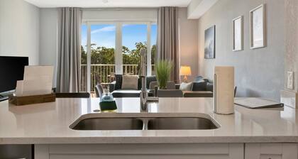 The Mangrove Waterfront Pool Hot Tub Near Beach