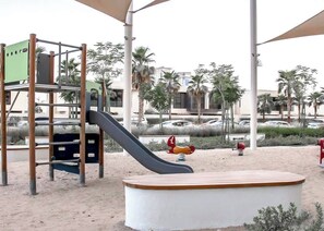 House - Stayshort - Damac Hills Sleeps 2 With Balcony (Dubai)