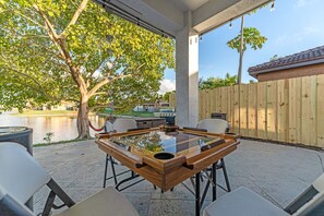 House, Accessible | 3 bedrooms, desk, Internet - Waterview Villa Sleeps 10 BBQ Kayaks Games (Miami)