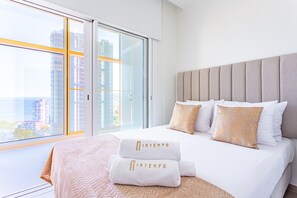 2 bedrooms, iron/ironing board, free WiFi, bed sheets - Intempo by Holuxe - 045 - 4th floor (Benidorm)