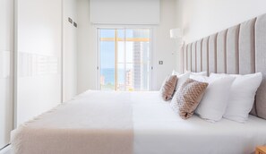 2 bedrooms, iron/ironing board, free WiFi, bed sheets - Intempo by Holuxe - 045 - 4th floor (Benidorm)