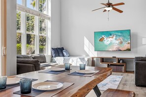 Interior - Luxury Townhome at Waikoloa Beach Resort (Waikoloa)