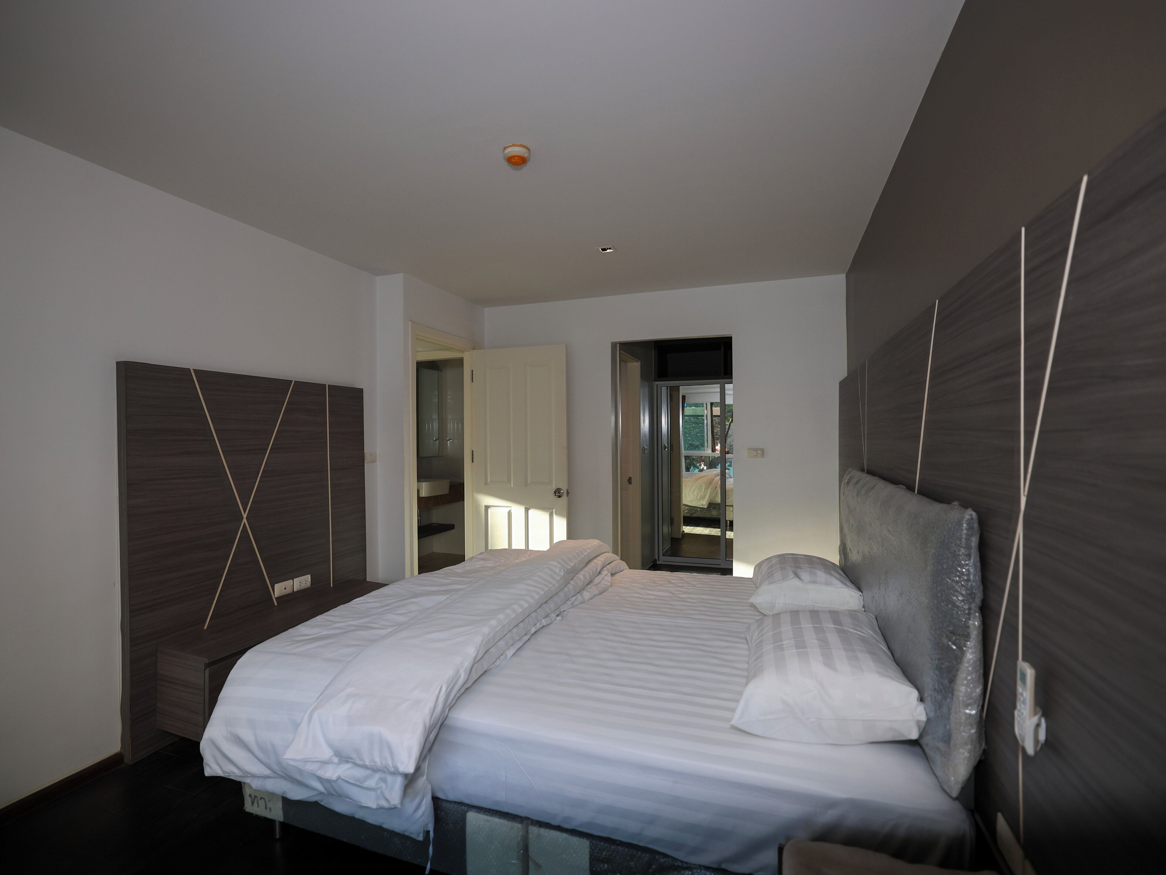 Standard Room, Pool View