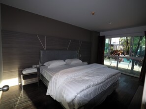 Deluxe Suite, Patio, Pool View - DWIJA HOTEL & SUITE (Pattaya)