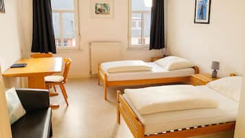 City Twin Room | Free WiFi