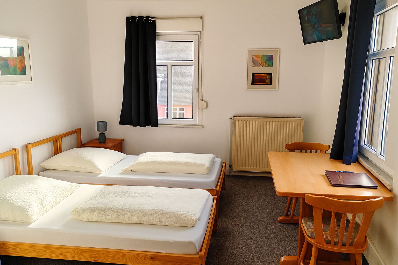 Economy Twin Room | Free WiFi