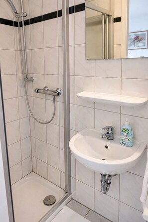 Bathroom - Hotel Kremer  (Buechenbeuren)