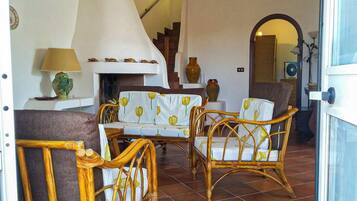 Villa, 3 Bedrooms | Living area