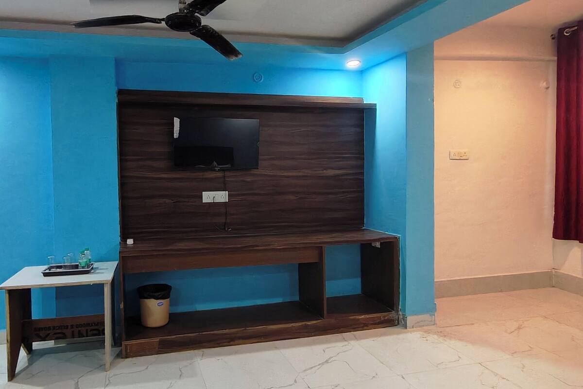 Family Single Room, Balcony | Living area