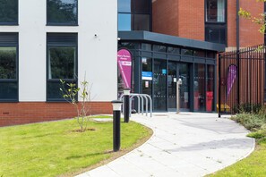 Front of property - Student Only Mary Parker House (Plymouth)