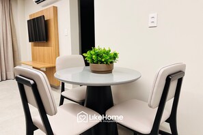 Apartemen Keluarga | Ruang makan