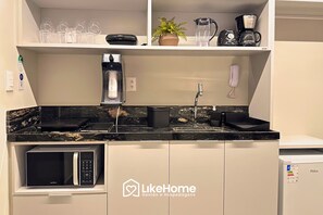 Superior Studio | Private kitchen - HIT Cabo Branco - LikeHome Hospedagens (João Pessoa)