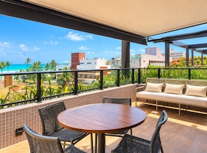 Exclusive Studio | Outdoor dining - HIT Cabo Branco - LikeHome Hospedagens (João Pessoa)
