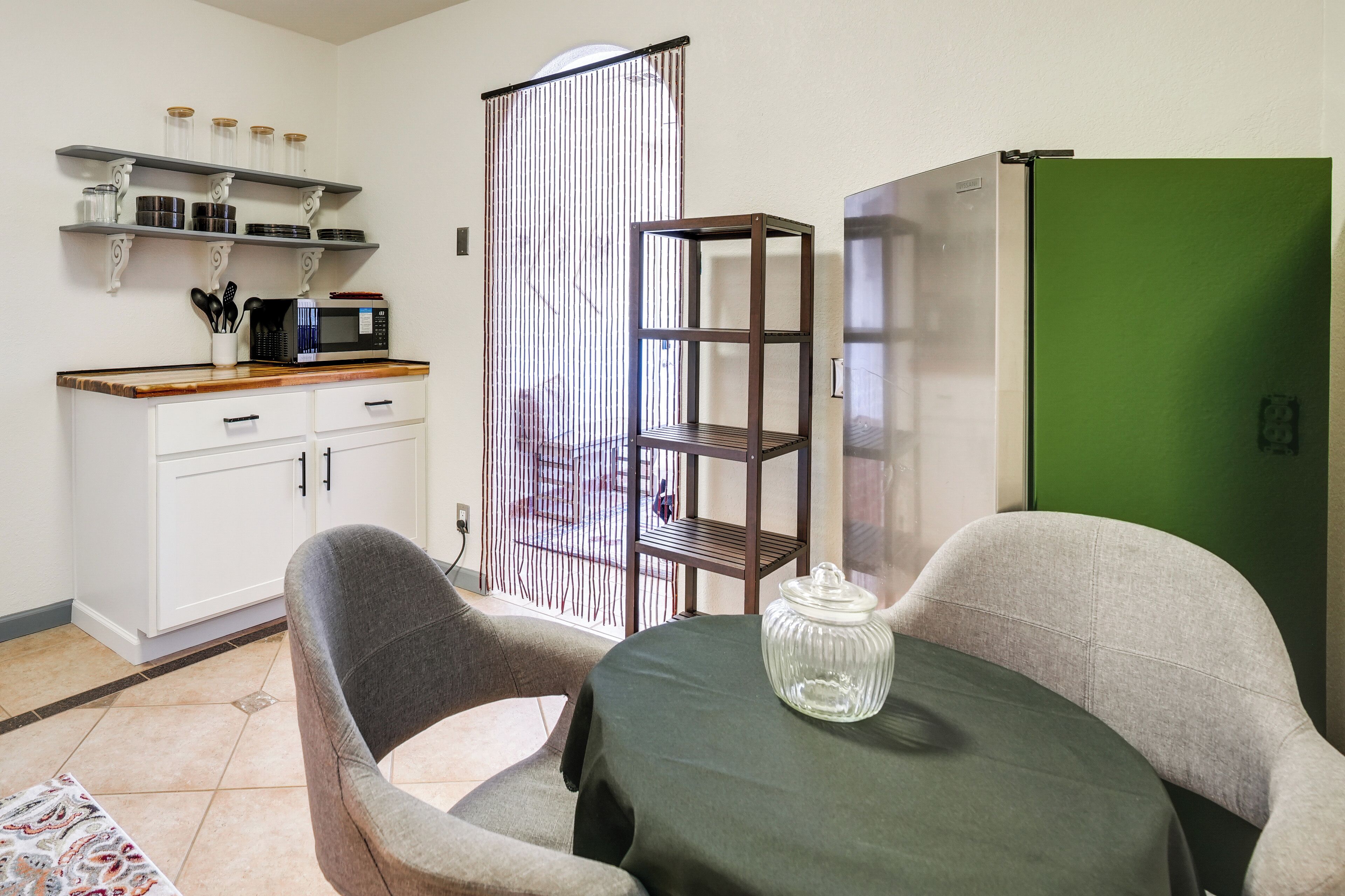 Apartment (0 Bedroom) | Interior