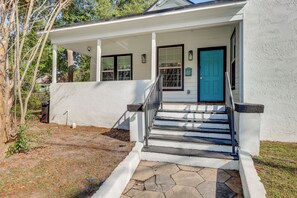 House (3 Bedrooms) | Interior - 2 Mi to Dtwn Jax: Game-ready Retreat w/ Yard (Jacksonville)