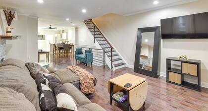 Pet Friendly! 3-story Home Near Lincoln Financial