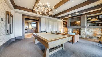 Apartment (0 Bedroom) | Interior