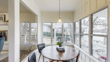 House (2 Bedrooms) | Bahagian dalam