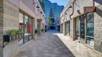 Apartment (0 Bedroom) | Interior