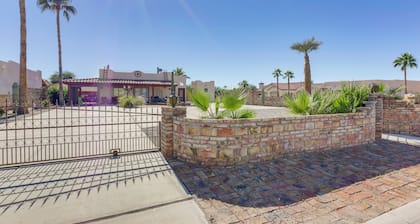 Mtn-view Casita w/ Rooftop Deck & Patio in Yuma!