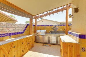 Apartment (0 Bedroom) | Interior - Mtn-view Casita w/ Rooftop Deck & Patio in Yuma! (Yuma)