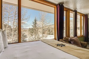 Apartment (2 Bedrooms) | Interior - Continental Divide Views: Lakefront Keystone Condo (Keystone)