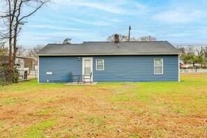 Interior - 8 Mi to Dtwn Chattanooga: Extended Stay Cottage! (Chattanooga)