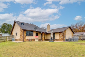 House (3 Bedrooms) | Interior - Tulsa Area Home w/ Fenced Yard: Pets Welcome! (Tulsa)