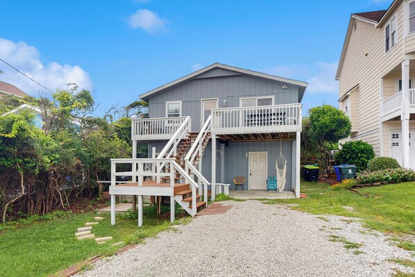 House (3 Bedrooms) | Front of property - Steps to Sea & Sand! Top-floor Surf City Retreat (Holly Ridge)