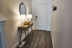 Apartment (3 Bedrooms) | Interior - 3 BR Townhouse w/ Mountain Views & Central Air (Cedar City)