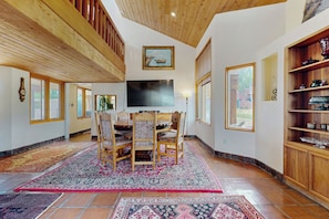 Interior - 4 BR Home w/ Pool, Hot Tub, Fireplaces, Grills (Arroyo Seco)