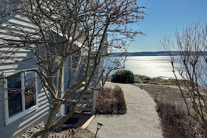 Apartment (0 Bedroom) | Interior - Studio Retreat w/ Stunning View - Close to Beaches (Camano Island)