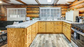 House (1 Bedroom) | Interior