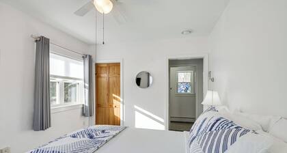 Unbeatable Downtown Location! Bar Harbor Apt