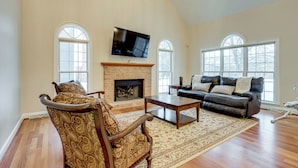 House (4 Bedrooms) | Front of property - 7 Mi to Dtwn Toledo: Spacious Family Home! (Perrysburg)
