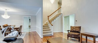 7 Mi to Dtwn Toledo: Spacious Family Home!