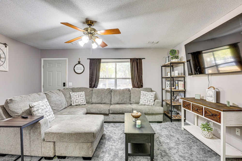 12 Mi to Dtwn Savannah: Remodeled Family Getaway!
