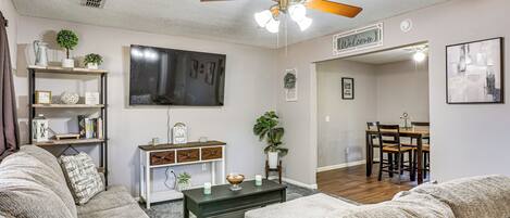 House (3 Bedrooms) | Front of property