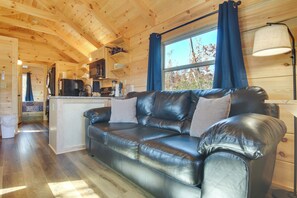 House (1 Bedroom) | Interior