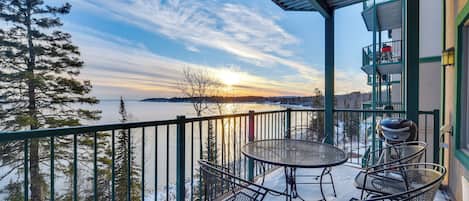 Apartment (2 Bedrooms) | Front of property