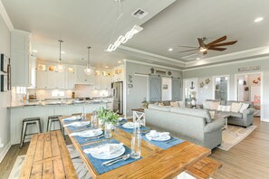 House (4 Bedrooms) | Interior - Walk to Shore: Crystal Beach Escape w/ Deck & Bar! (Port Bolivar)