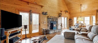 Dog-friendly 2BR Cabin w/ Pellet Stove, W & D