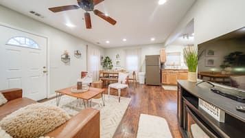 Nhà (3 Bedrooms) | Nội thất